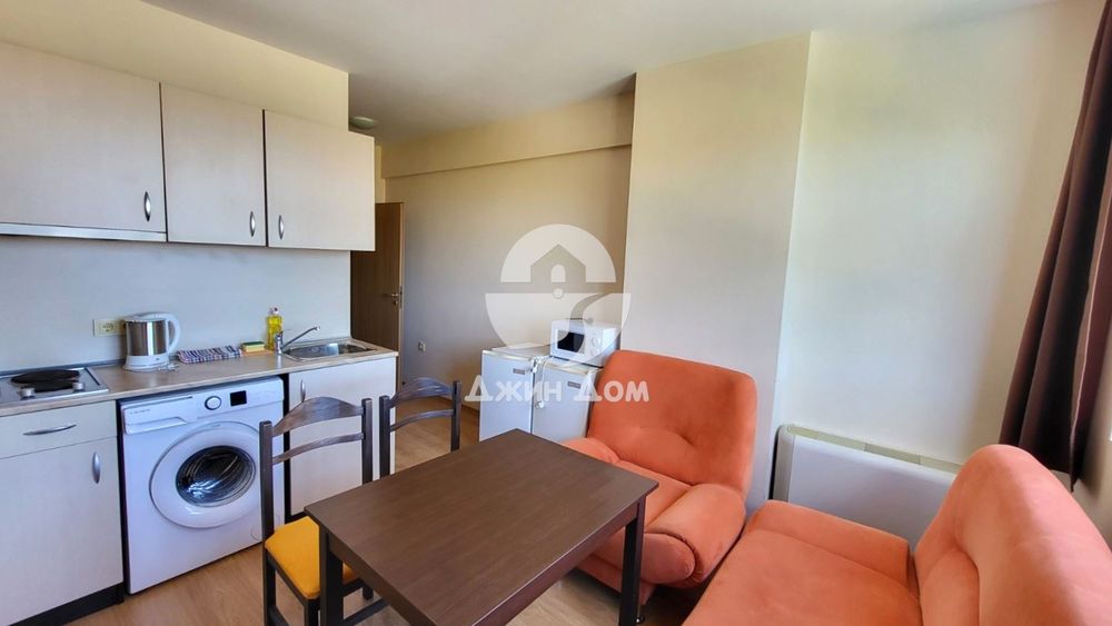 Продава се Двустаен апартамент в к.к. Слънчев бряг - 61 кв.м за 585 €/кв.м - Снимка #1