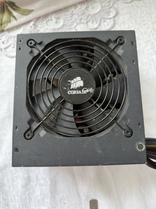 Vând sursă PC Corsair CX430 – 430W, stare bună