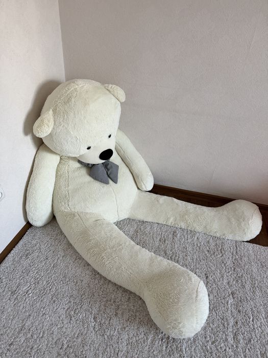 Продам плюшевого медведя