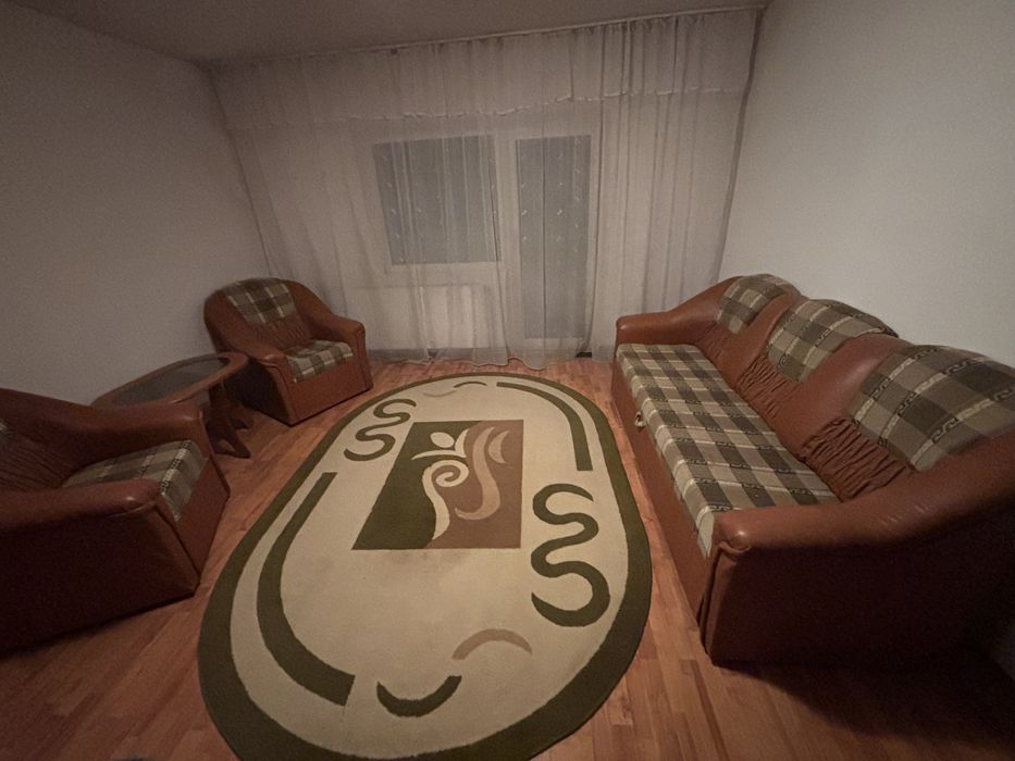 Vand apartament 3 camere