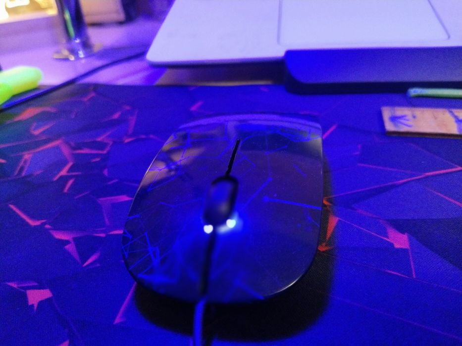 Игровая мышка с проводом