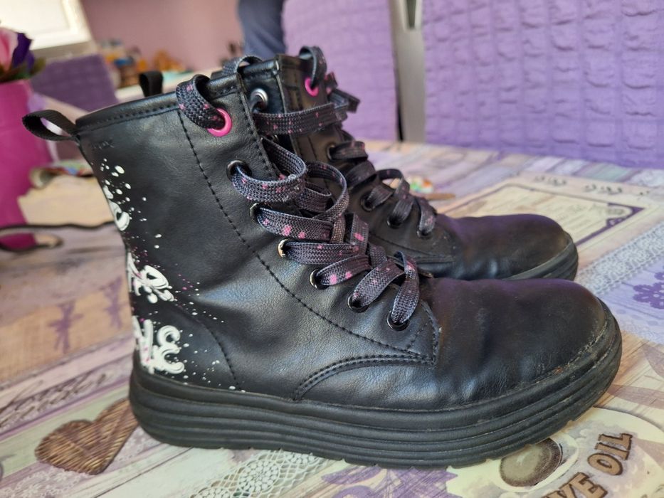 Детски ботички Geox