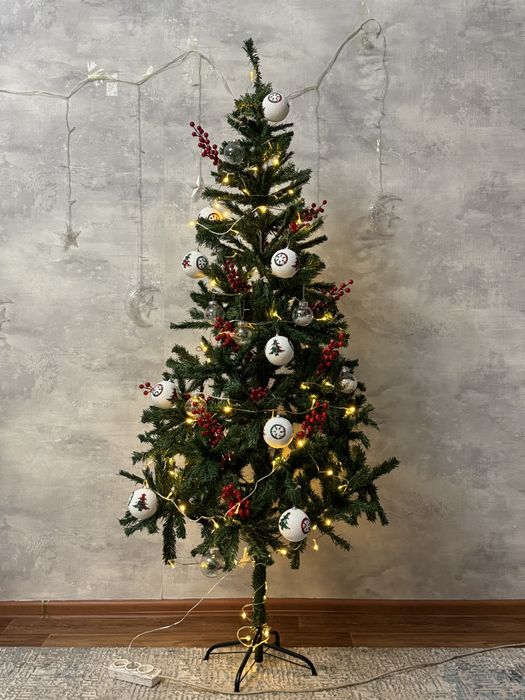 Продаем елку по низкой цене