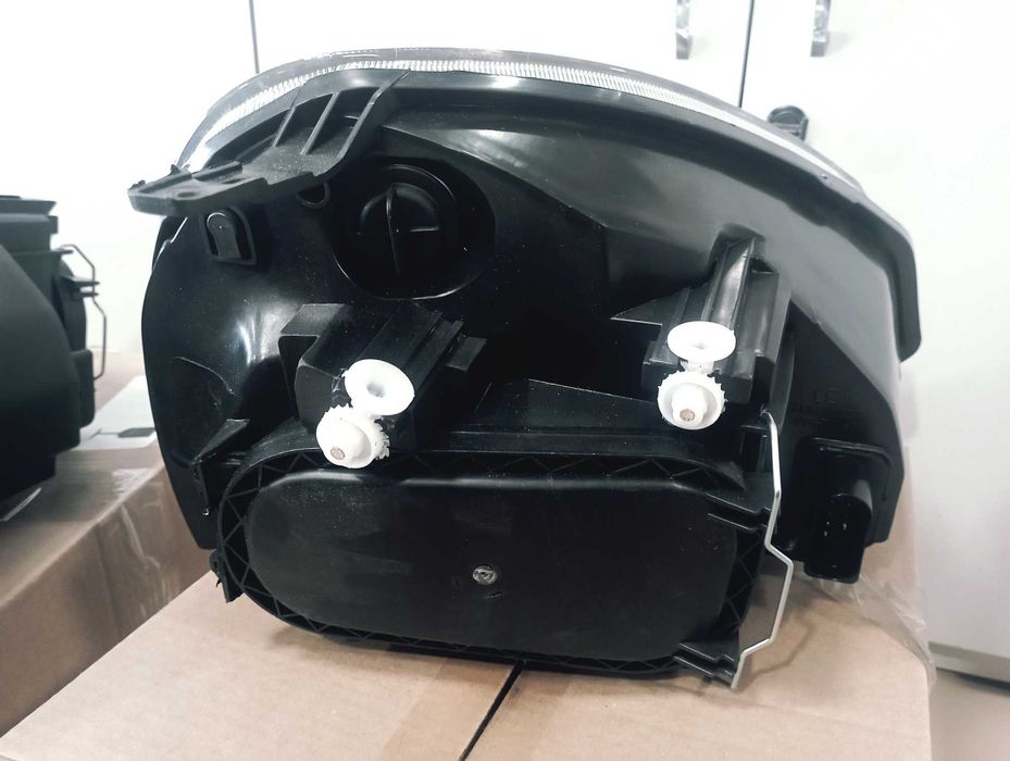 Фара Lada Priora 2172 (левая/правая)