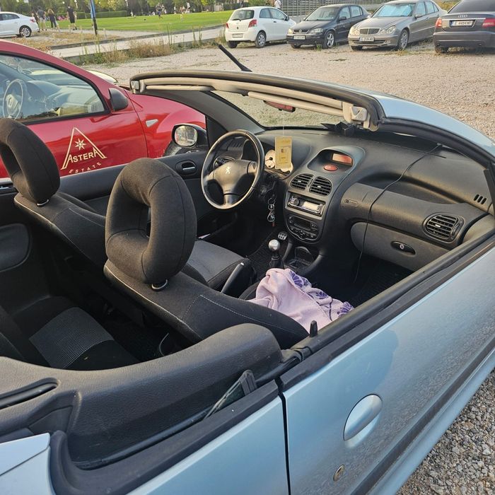 Автомобил  Peugeot 206