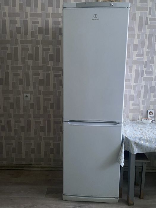 Продам холодильник по запчастям