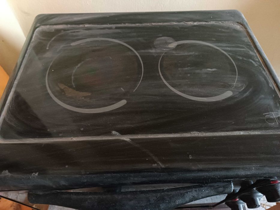 Фурна с индукционно котлони