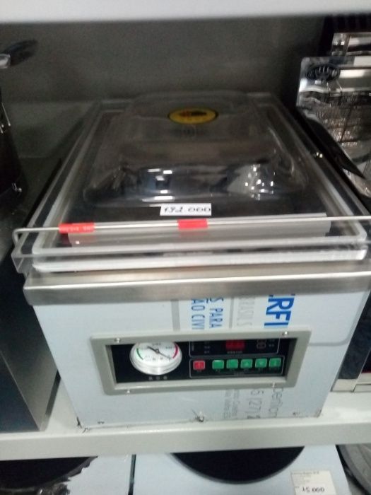 Вакуумный упаковщик. Вакууматор