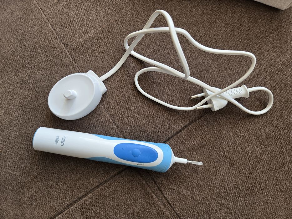 Електрическа четка за зъби