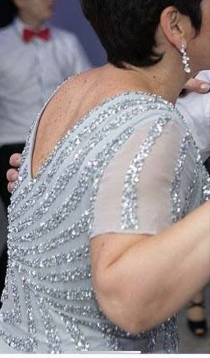 Rochie de seara luxoasa, paiete cusute manual, purtata o singura data