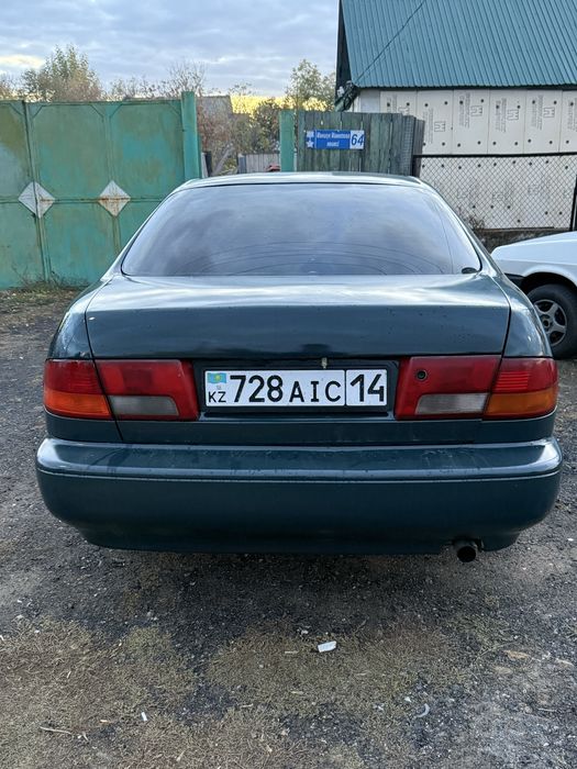 Продам тойота карина Е
