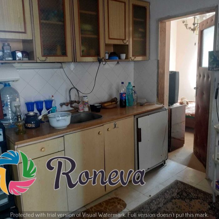 Едноетажна  къща и сутерен с.Кранево