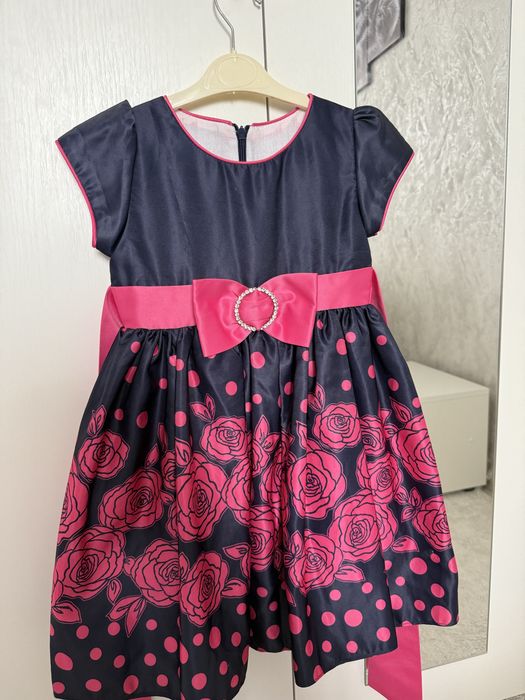 Продам детские платья