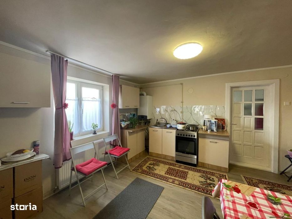 CASA in Seini Ideala pentru cei care cauta liniste, spatiu si confort