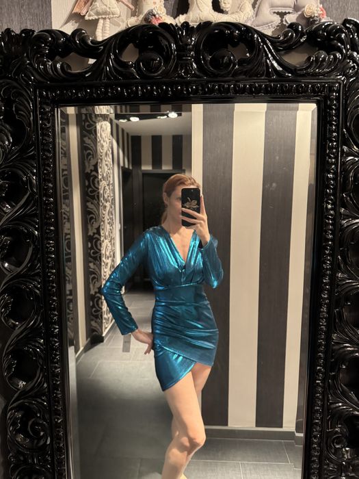 Парти рокля нова с етикет