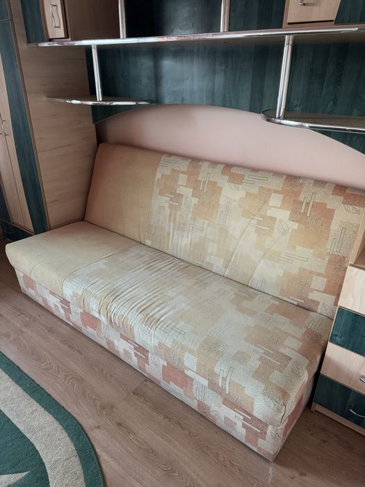 Canapea extensibila cu lada