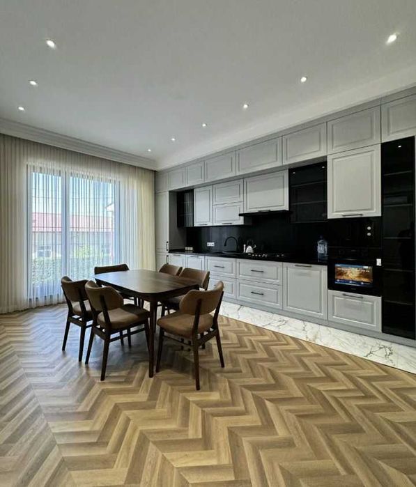 В АРЕНДУ ЕВРОДОМ!7-комнат,470м2|ул Луначарская  ААА