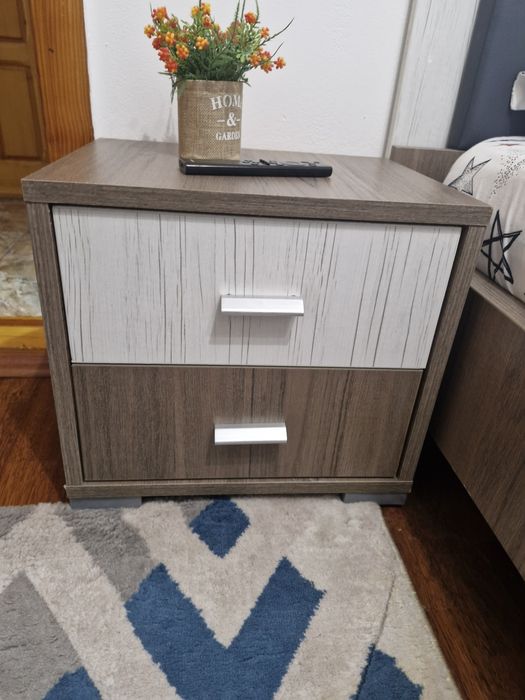 Pat  160x200 / comoda tv/ doua noptiere pat