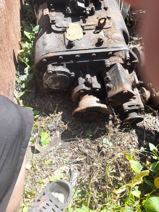 Продам кпп на Шахман,  12JS,  скоростной