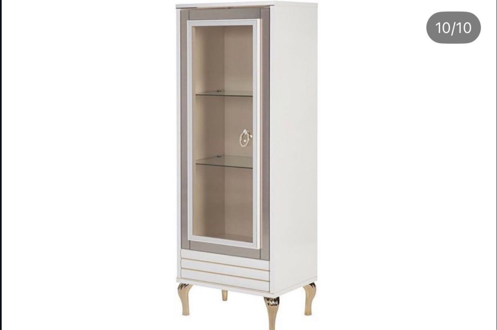 Продам стенку для зала , консоль,  2 шкафа