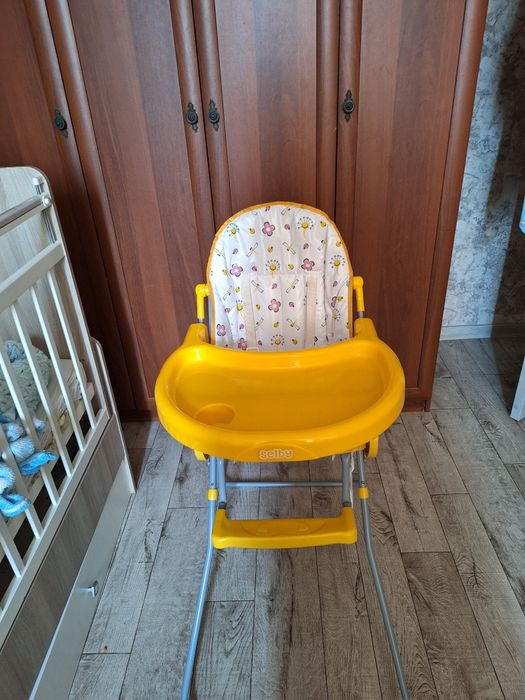 Продам стульчик для кормления