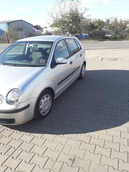 Vand auto ww pollo 1.2 benzina din anul 2004  pe benzina 47 kw