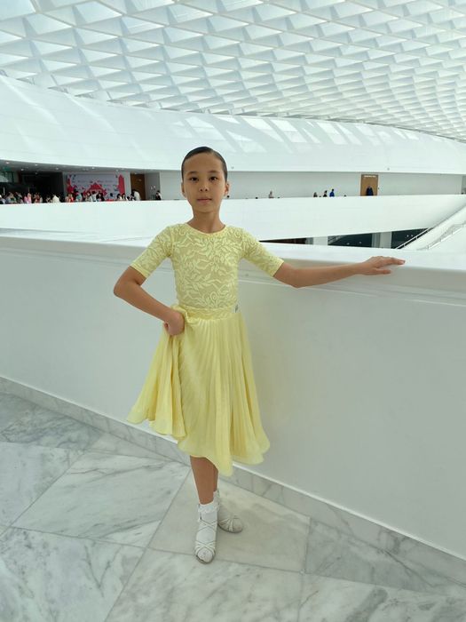 Продам платья Юниор