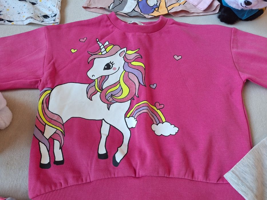 Нови блузки и пуловери за момиченце размер  104 см (3-4 г)