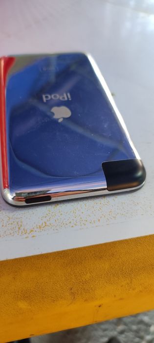 Apple ipod touch A1213 Model 1st Generation