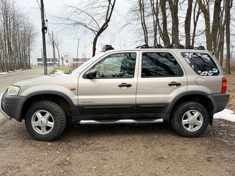 Ford Maverick offroad