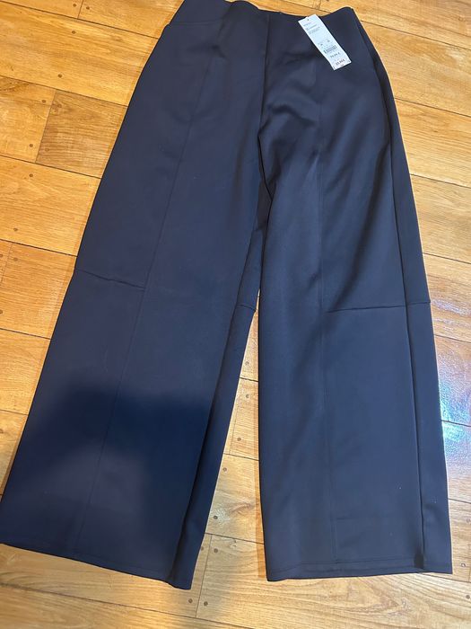 Pantaloni Oysho, noi cu etichetă, măsura Pitesti •