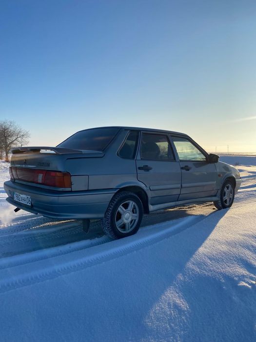 Продам автомобиль ваз лада 2115.