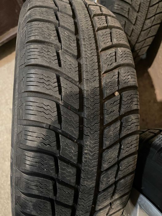 Продавам железни джанти с гуми Michelin Alpin зимни 185/60/15 , 5х100.