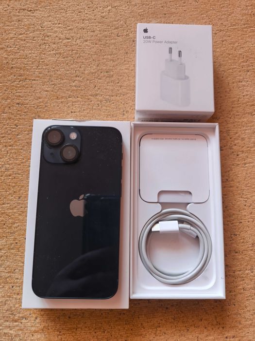 Продавам Iphone 13 MINI