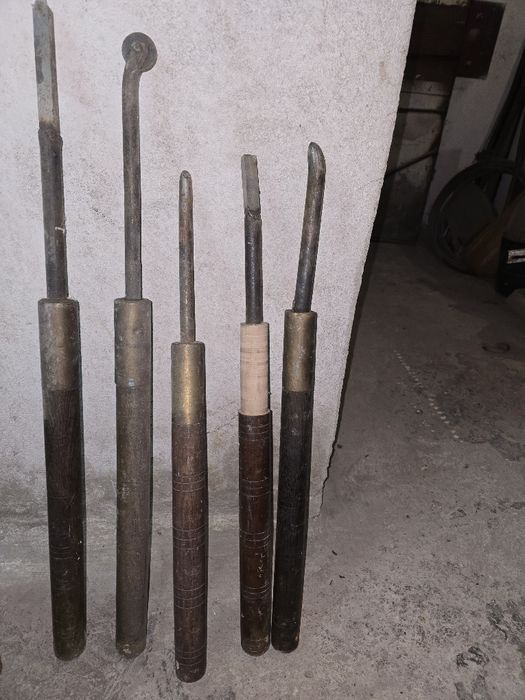 Универсален мазгален струг