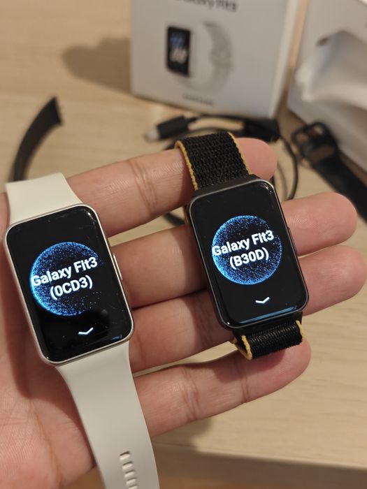 Galaxy Fit 3 (două ceasuri - utilizate)