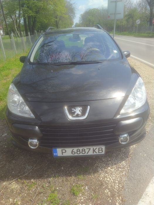 Продавам Пежо 307 хди дизел