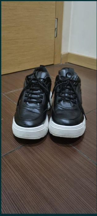 Обувки якета ЧИСТО НОВИ