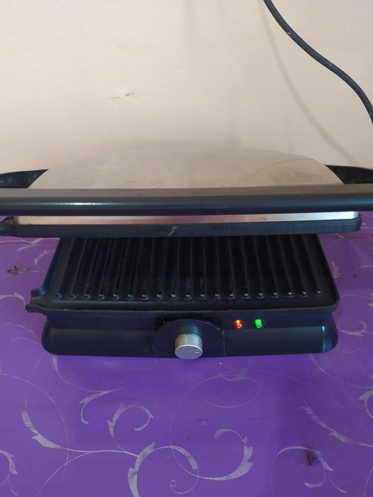 продам грильницу для чизбургера и хот- дога