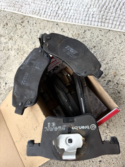 Lot Piese Frână Brembo/TRW – Kit Toyota & Plăcuțe BMW F30 (În Stare Bună)