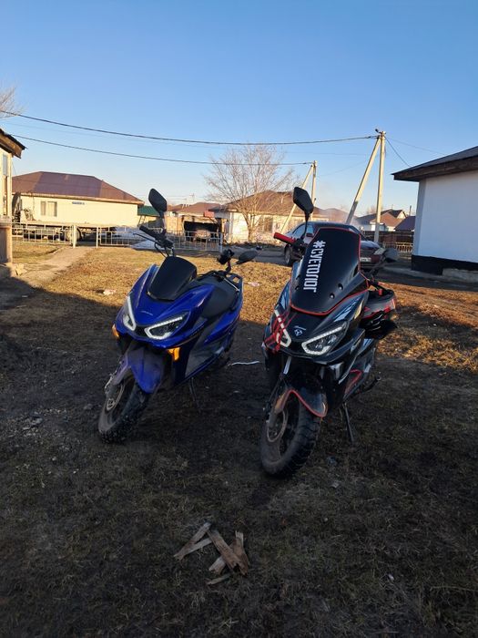 Продаеться мопед макси