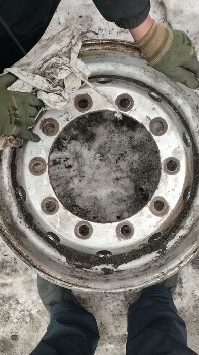 Диски бескамерные 22,5*11,75