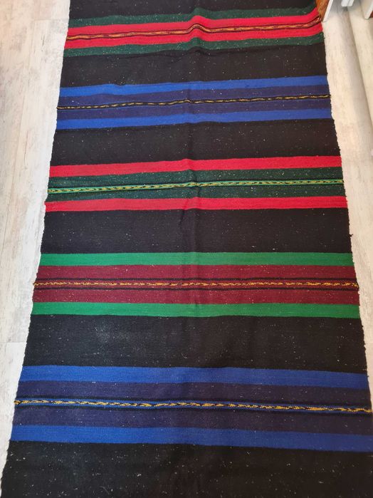 Ръчно тъкани черги с естествени багрила, различни размери