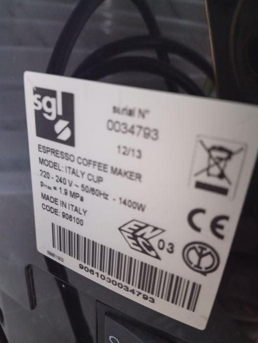 Vând aparat cafea SGL Italy Cup, funcționează  cu capsule