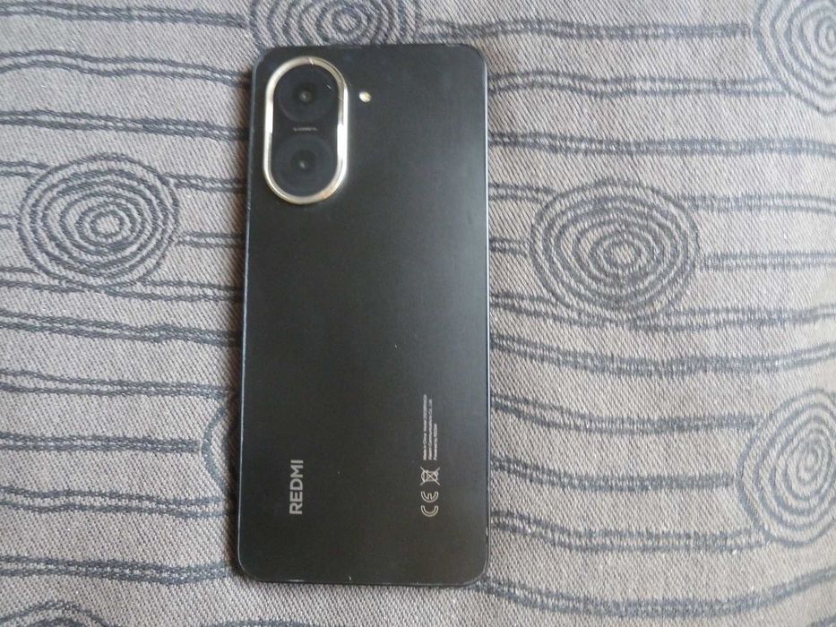telefon xiaomi redmi A5,fabricat in 04/2025,android15,ram 3+3GB/64GB,arata foarte bine