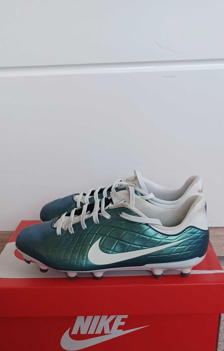 Футболни Обувки/бутонки Nike JR Legend 10 Academy FG/MG 30, стоножки