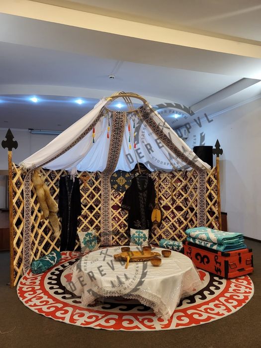 Полуюрта фотозона Киіз үй