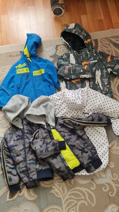 Продам детскую одежду