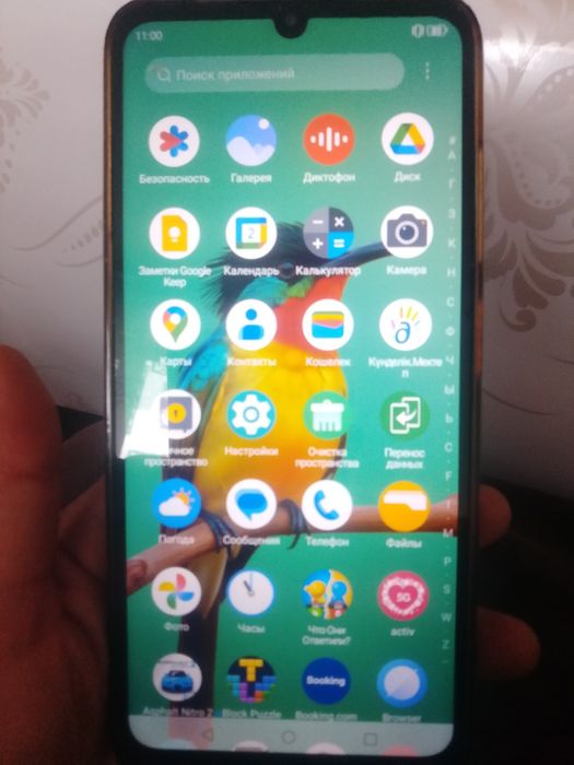 Продам срочно телефон