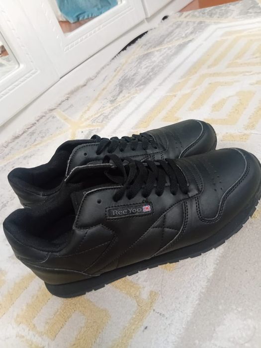 Обувь кроссовки  мужские